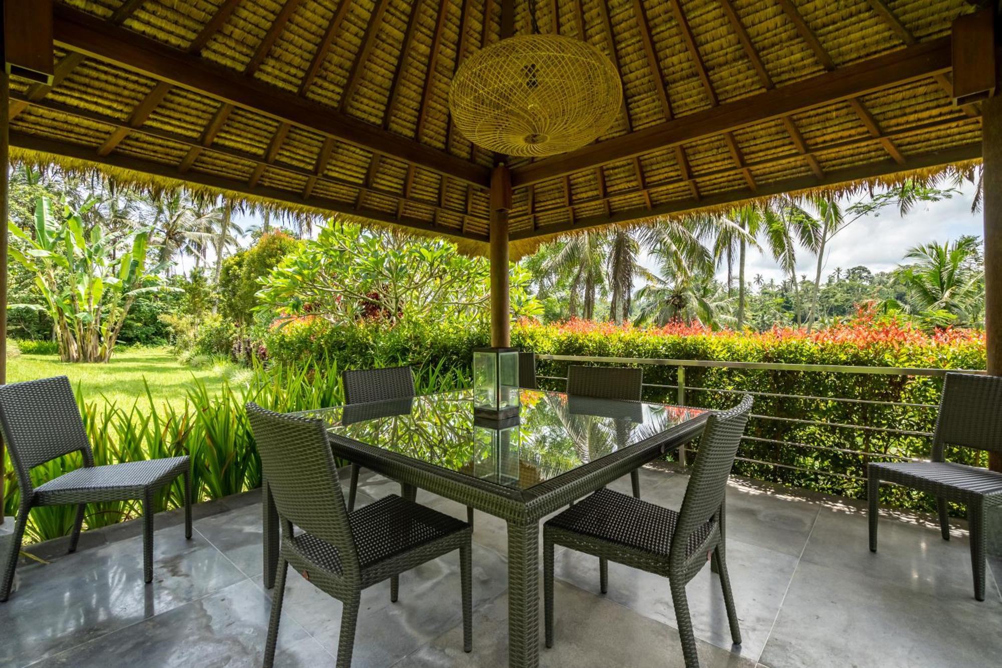 Villa Themma Jungle - Sumptuous 3Br Luxury Villa With Majestic Jungle View North Of Ubud Eksteriør billede